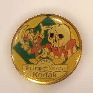 Pin's EuroDisney - Kodak (Adventureland - Donald) (01)
